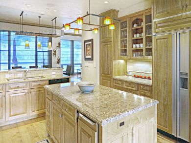 Luxury Ski Townhome Just a Short Walk to Ski Lifts.